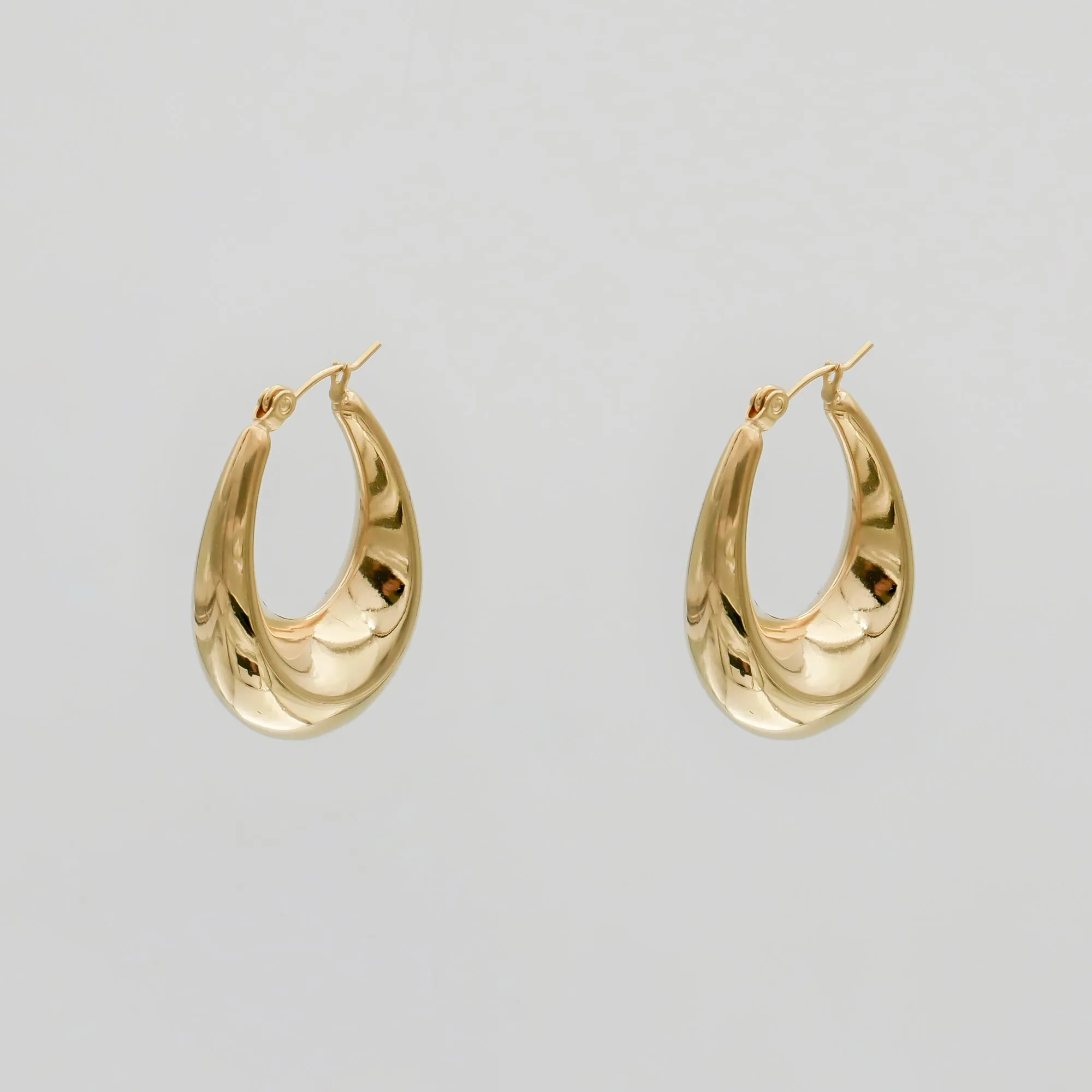 Alyssa Hoop Earrings