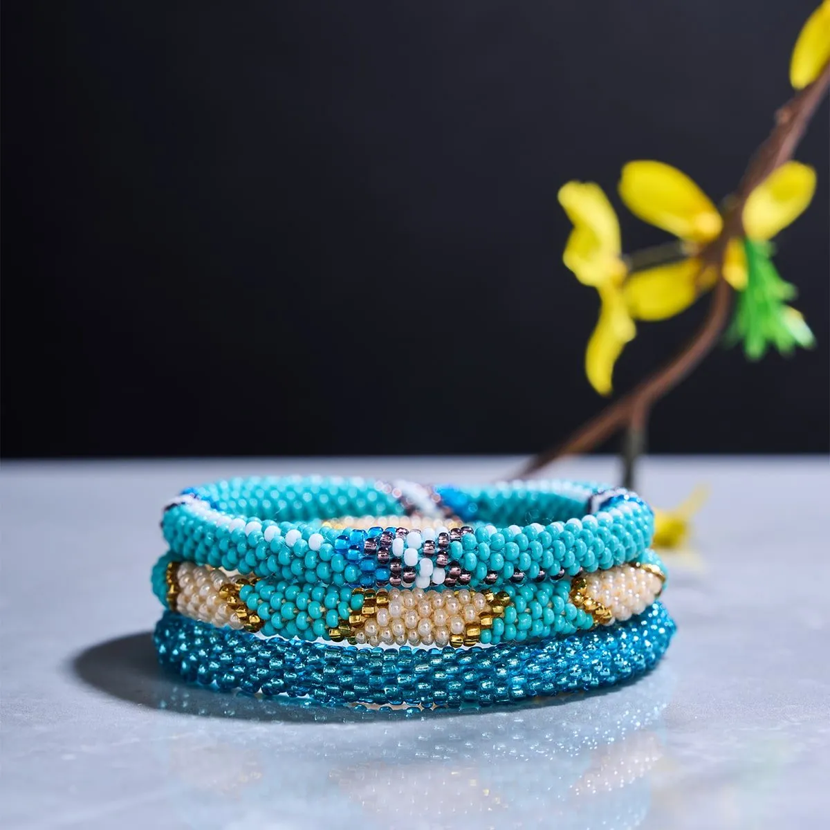 Champagne Beach | Himalayan Glass Bead Bracelet