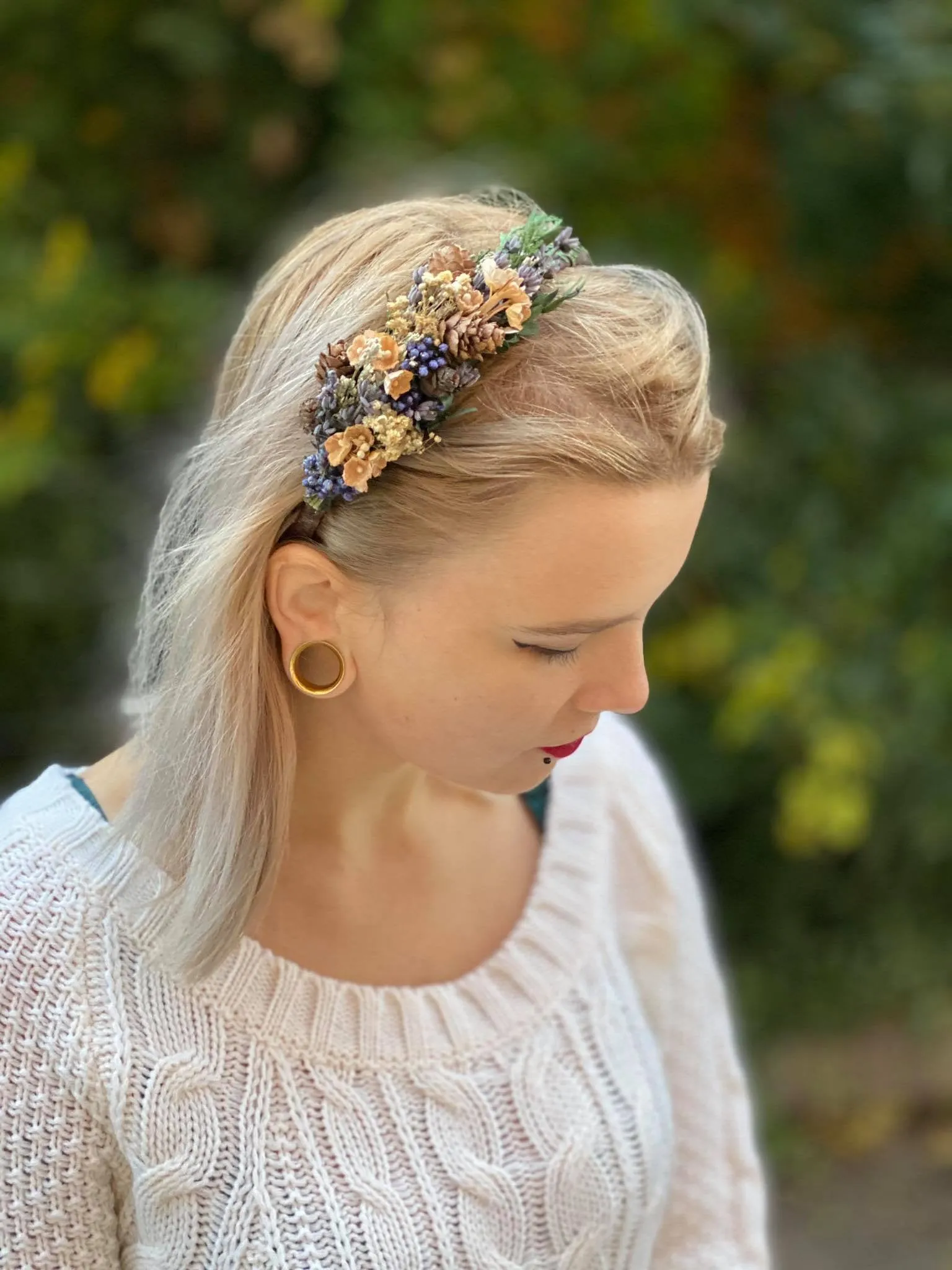 Christmas headbands with pine cones