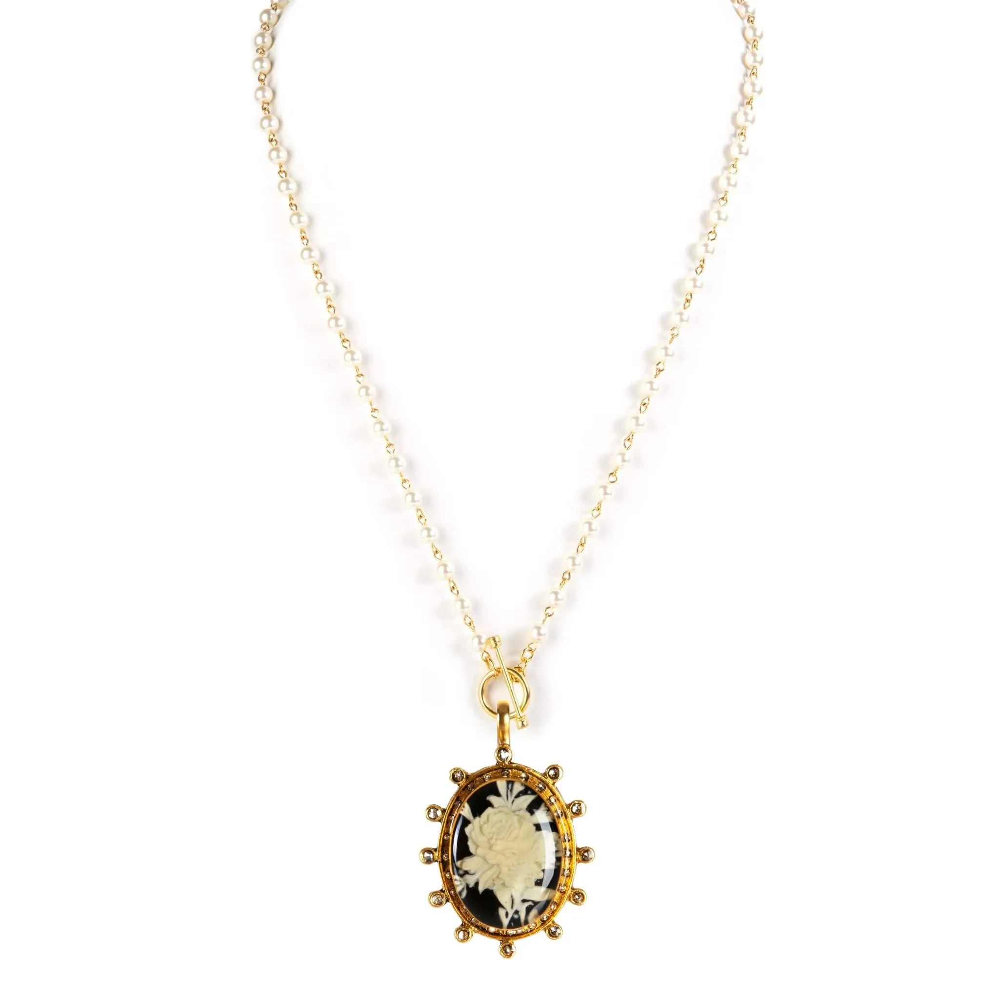Delfina - 6mm Pearl Cream with All Medallions