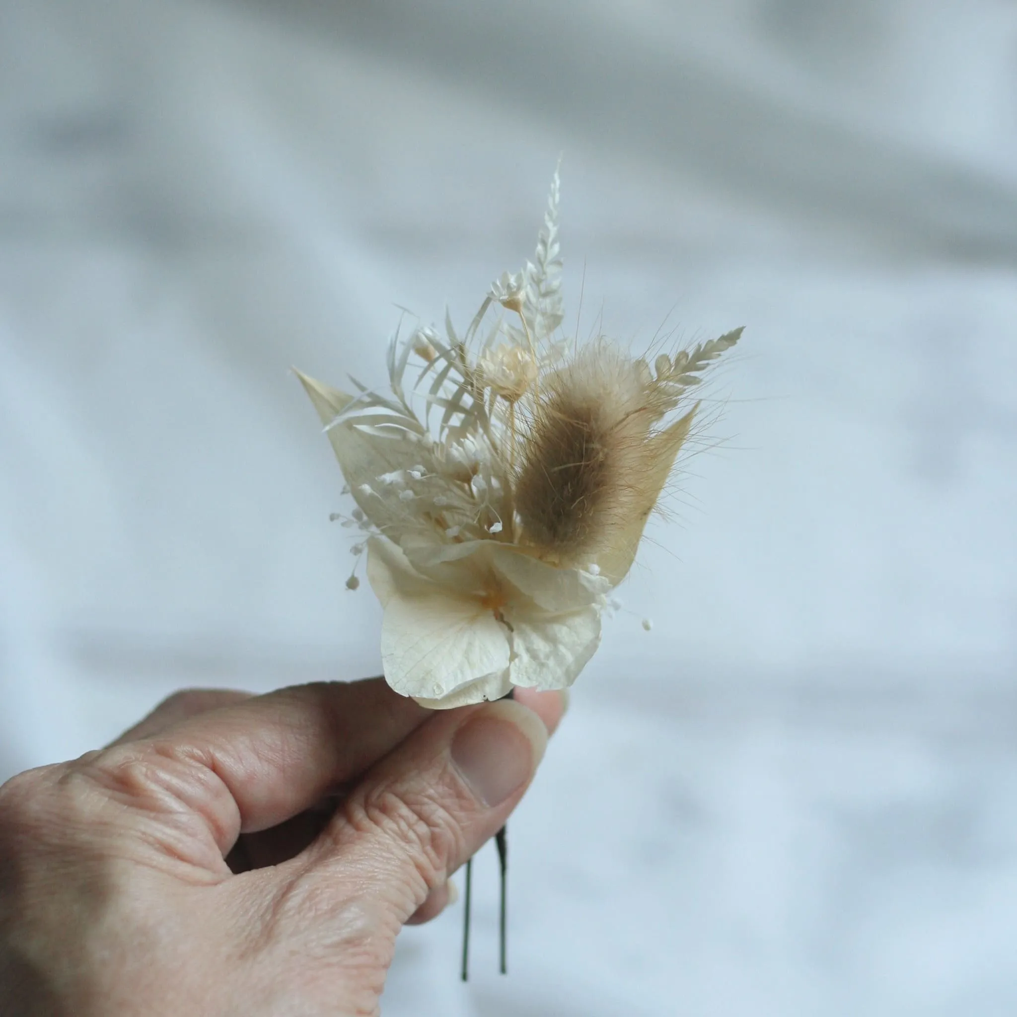 Dried Flower Hair Pins IVORY WHITE