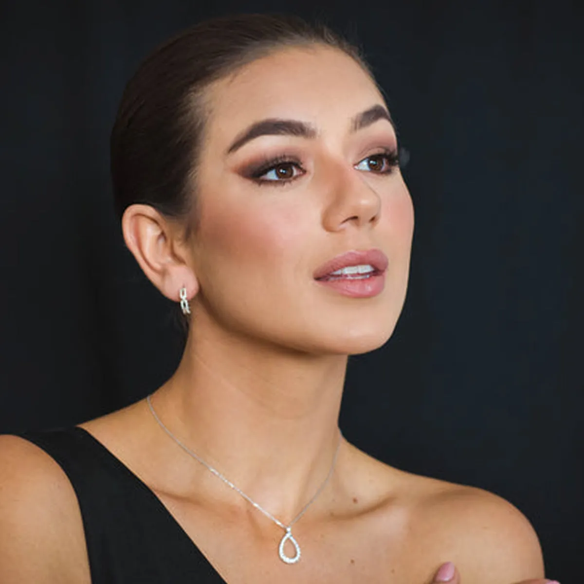 Georgini Sterling Silver Goddess Link Hoop Earrings