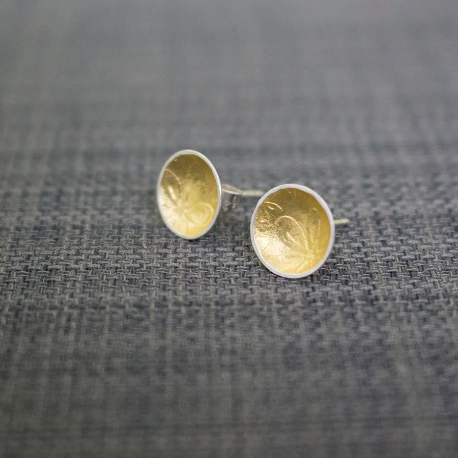 Golden Flora Cup Stud Earrings