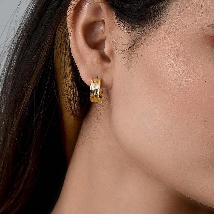 Certainly! Here’s an optimized title for the product:

**Elegant Grecian Hammered Huggie Hoop Earrings – Stylish and Lightweight for Everyday Wear** 

This title includes descriptive modifiers to enhance appeal and clarify the products characteristics.