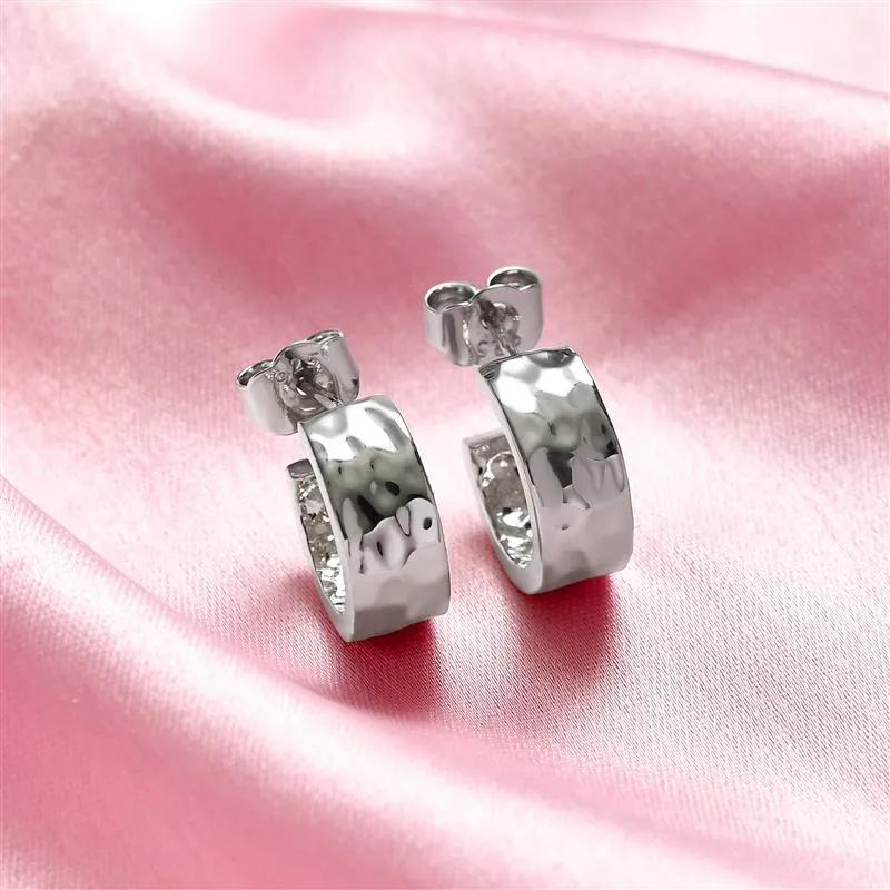 Certainly! Here’s an optimized title for the product:

**Elegant Grecian Hammered Huggie Hoop Earrings – Stylish and Lightweight for Everyday Wear** 

This title includes descriptive modifiers to enhance appeal and clarify the products characteristics.