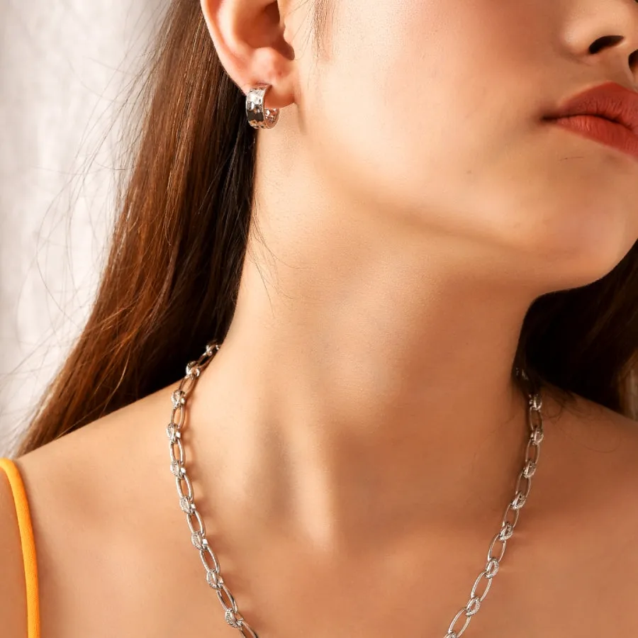 Certainly! Here’s an optimized title for the product:

**Elegant Grecian Hammered Huggie Hoop Earrings – Stylish and Lightweight for Everyday Wear** 

This title includes descriptive modifiers to enhance appeal and clarify the products characteristics.