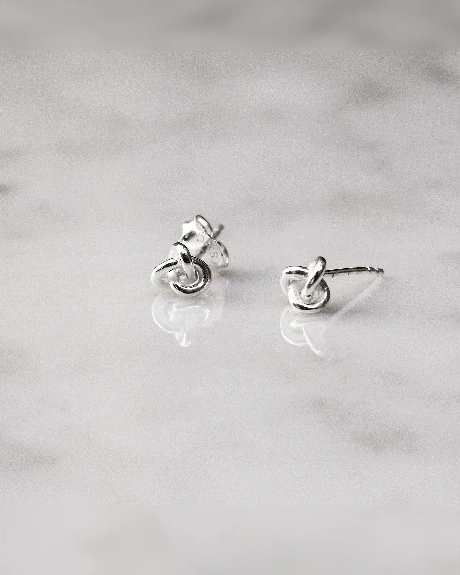 Le Knot drop studs silver