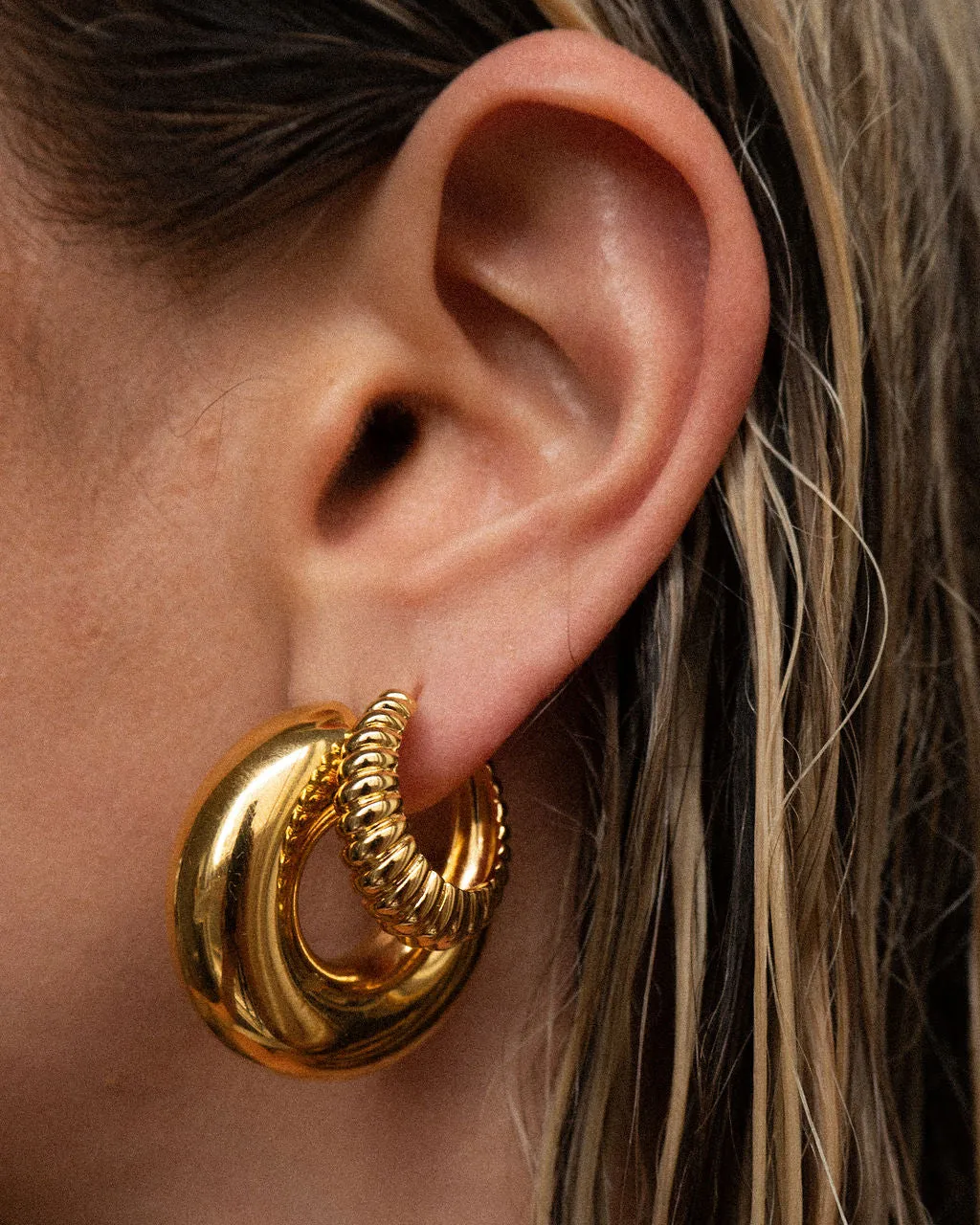 Noemi Hoops- Silver