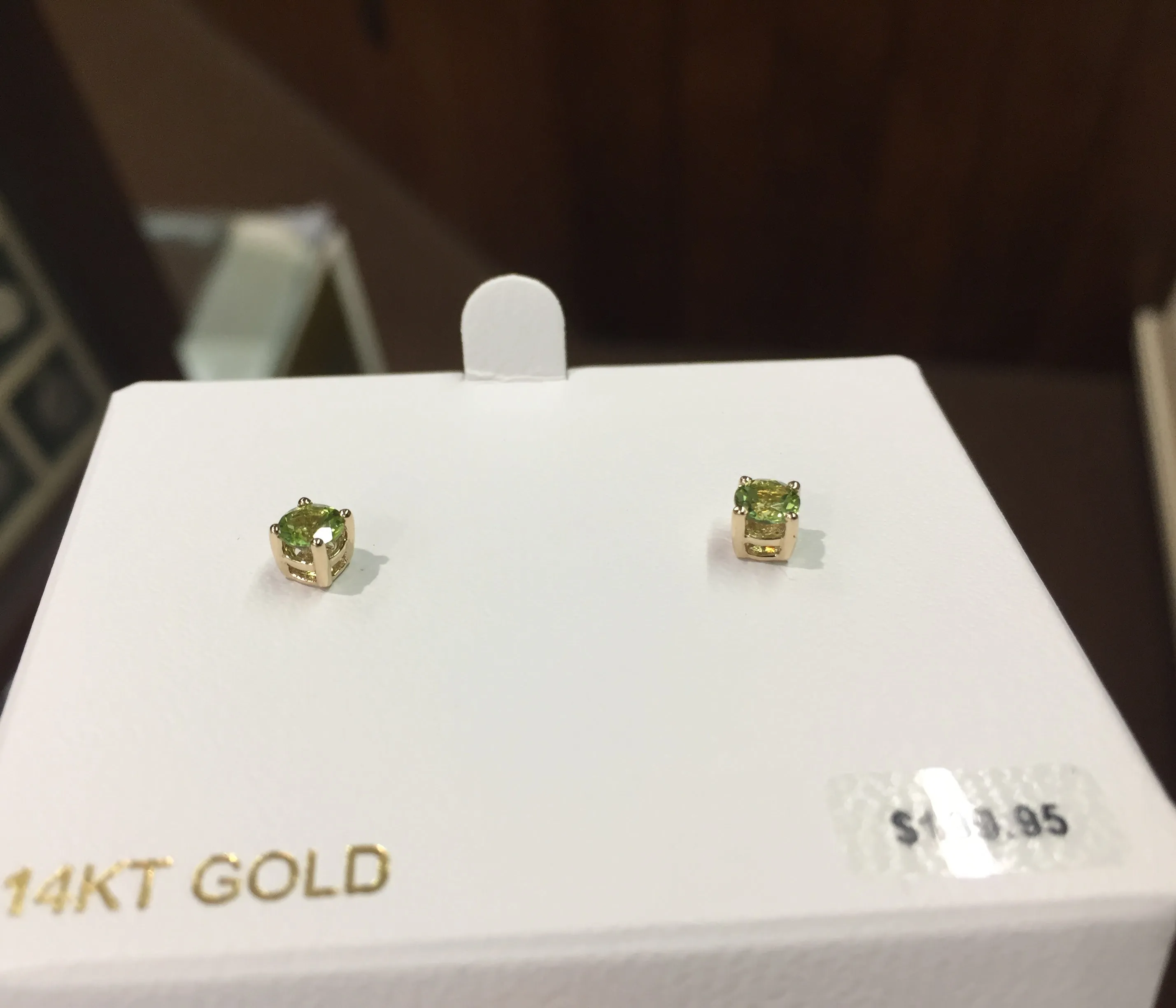 Peridot 14 K Yellow Gold Stud Earrings