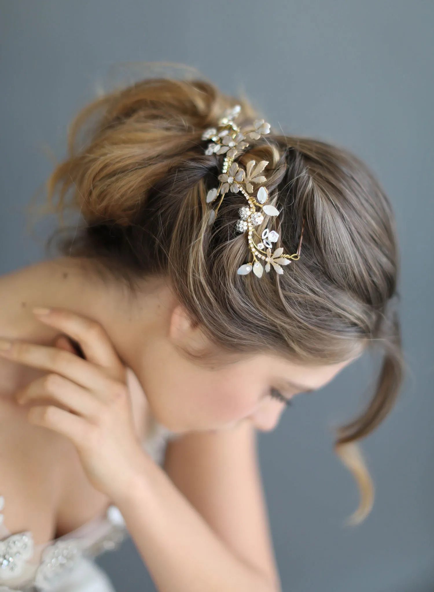 Rhinestone wavy frosted flower headpiece - Style #658