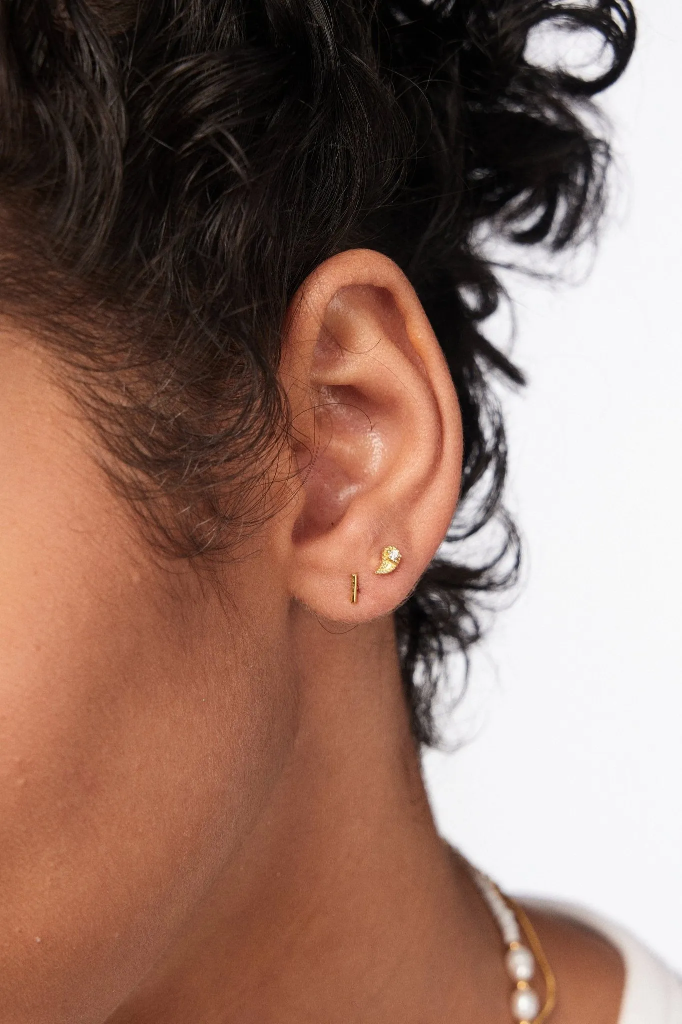 Simple Bar Studs