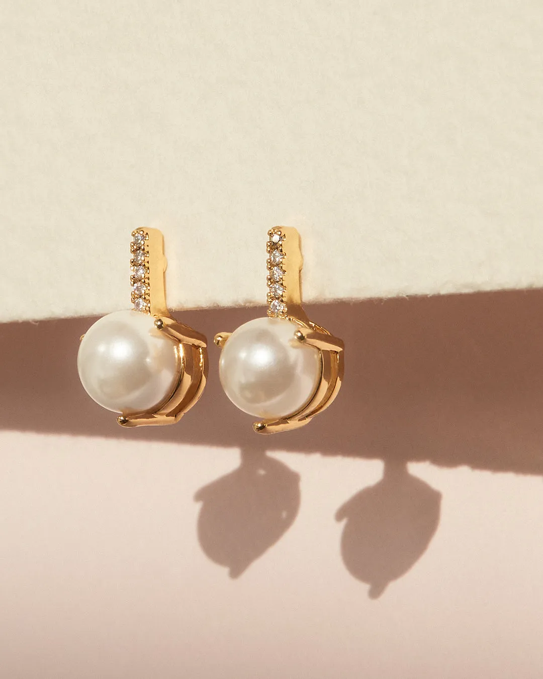 The Pave Post Pearl Stud