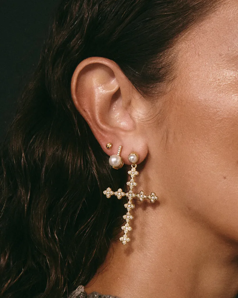 The Pave Post Pearl Stud